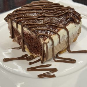 Fort Cafe Sweet حلا حصن القهوة