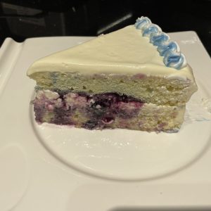 blueberry cake كيكة بلوبيري